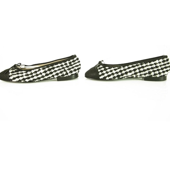 CHANEL Black and White Tweed Loafers ballerina flats - Picture 6 of 6